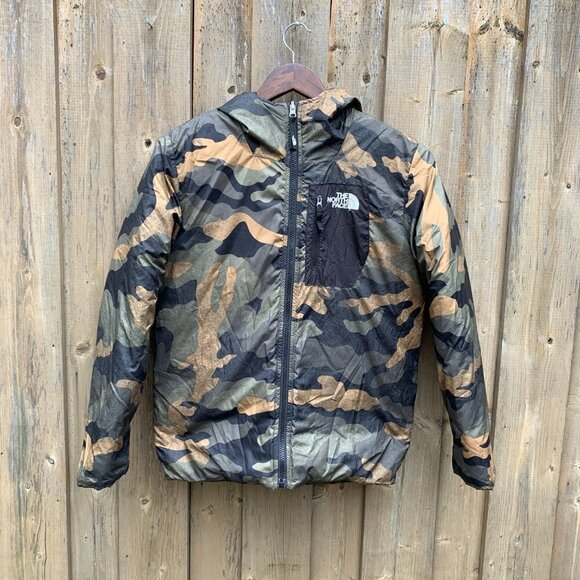 The North Face Reversible Nuptse Jacket Camo Green - Picture 7 of 9